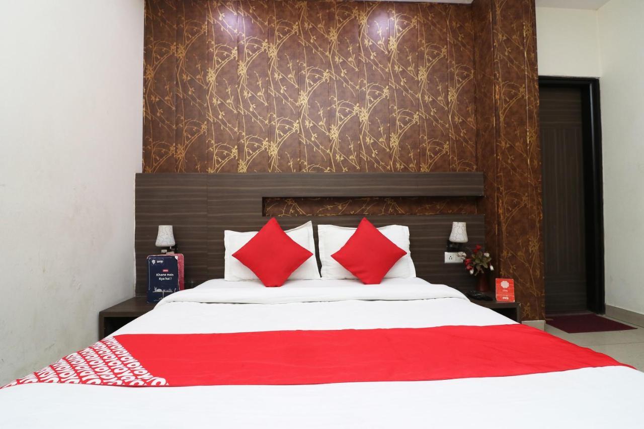 ניו דלהי Oyo 18753 Hotel Glance Inn מראה חיצוני תמונה