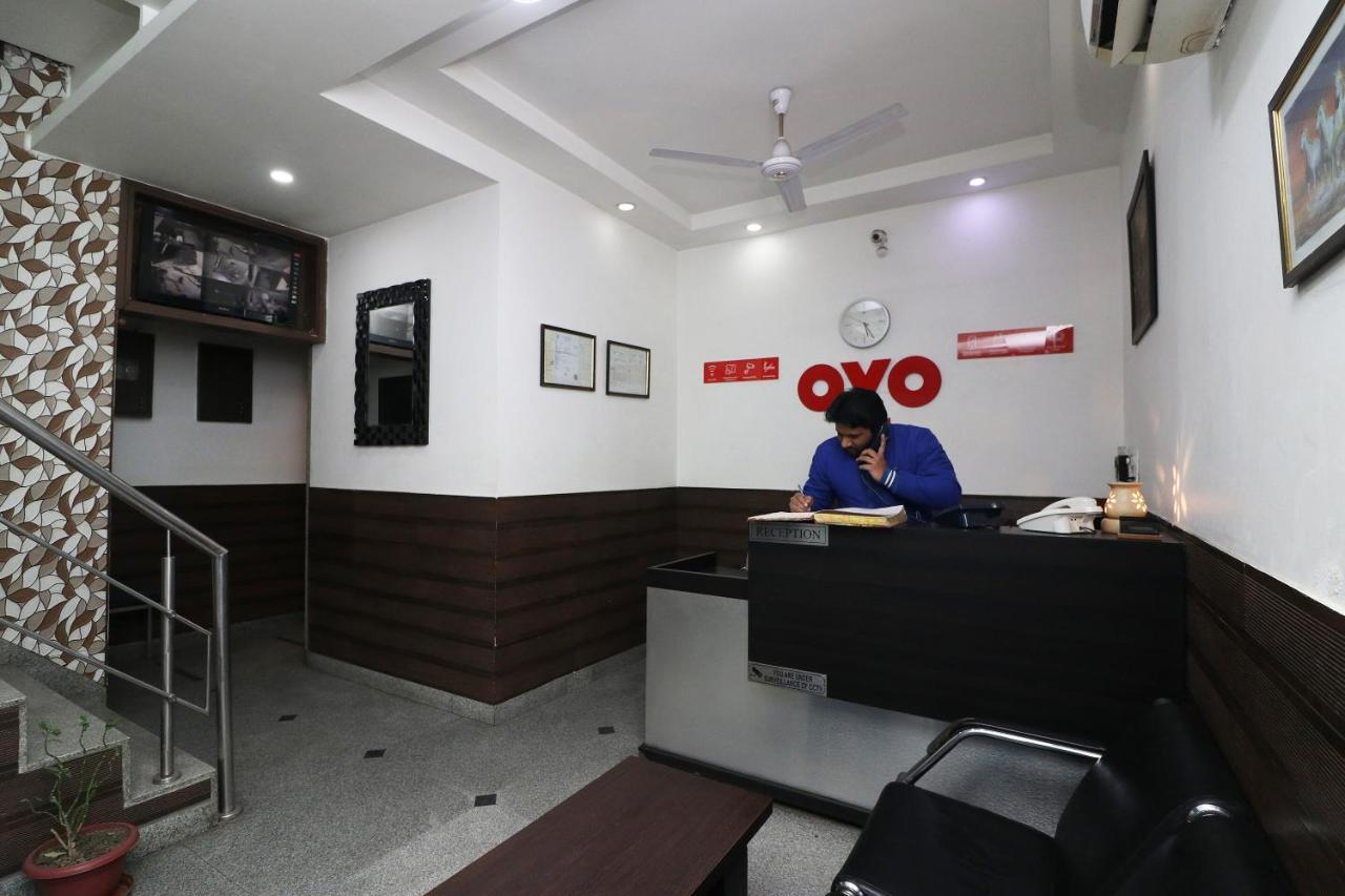 ניו דלהי Oyo 18753 Hotel Glance Inn מראה חיצוני תמונה