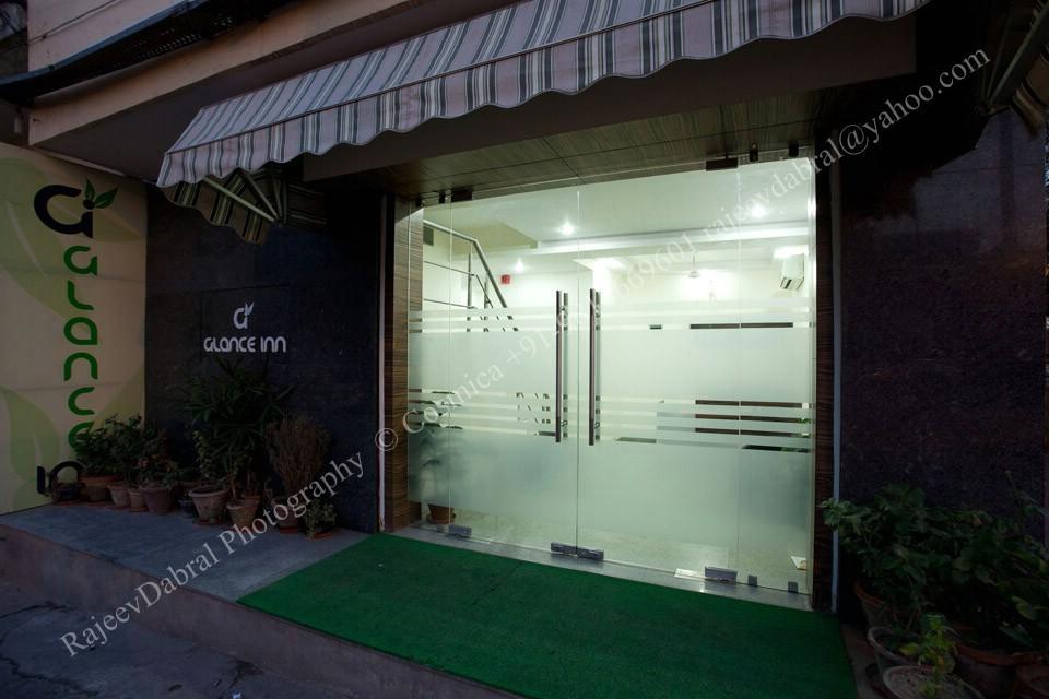 ניו דלהי Oyo 18753 Hotel Glance Inn מראה חיצוני תמונה