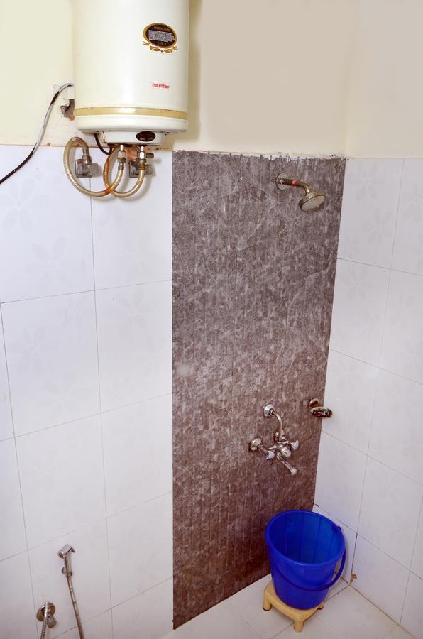 ניו דלהי Oyo 18753 Hotel Glance Inn מראה חיצוני תמונה